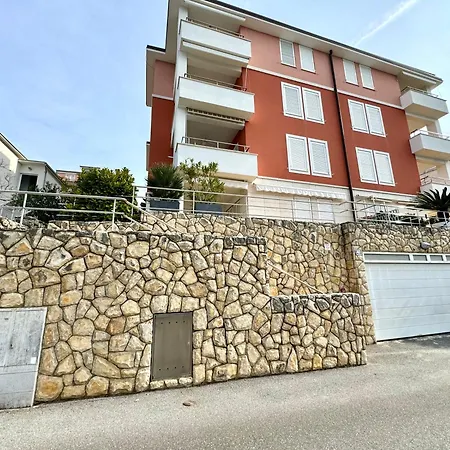 Apartment Golden Sun Dramalj Exterior photo